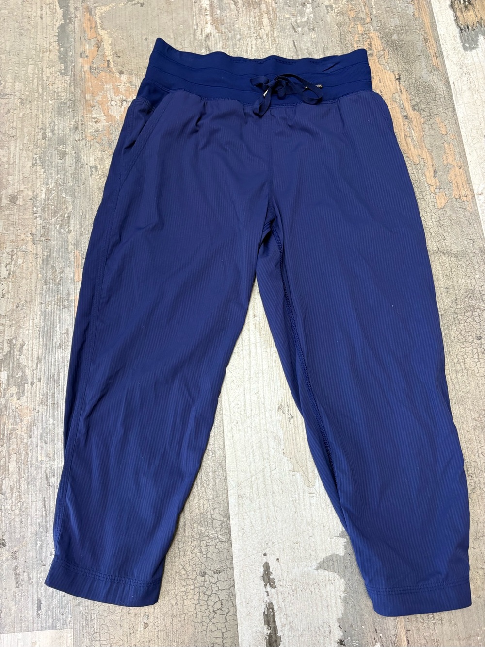 lululemon Dance Studio Midrise Crop Joggers Sz 2